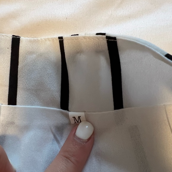 Two piece set - Picture 3 of 3